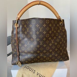 Louis Vuitton Artsy